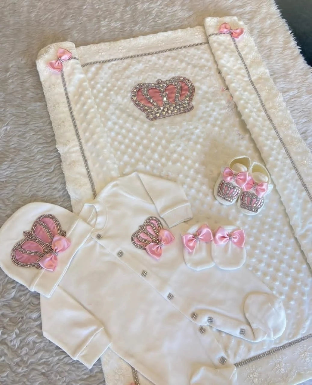 Your Perfect Cotton Outfit Set With Personalization Crown
