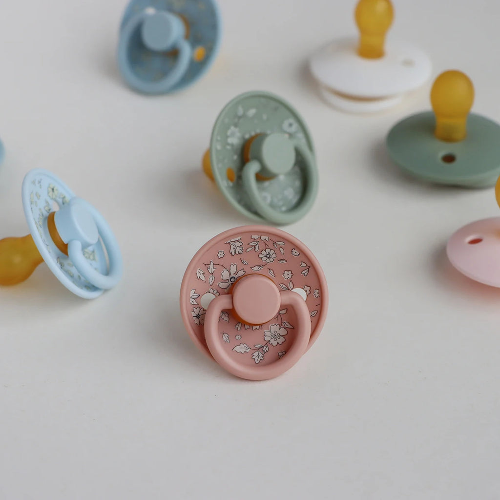 Erduo Floral Newborn Infant Baby Care Shower Gift Latex Rubber Sucking Nipple Pacifier Babies Soother Dummy Pacifiers for Baby 0