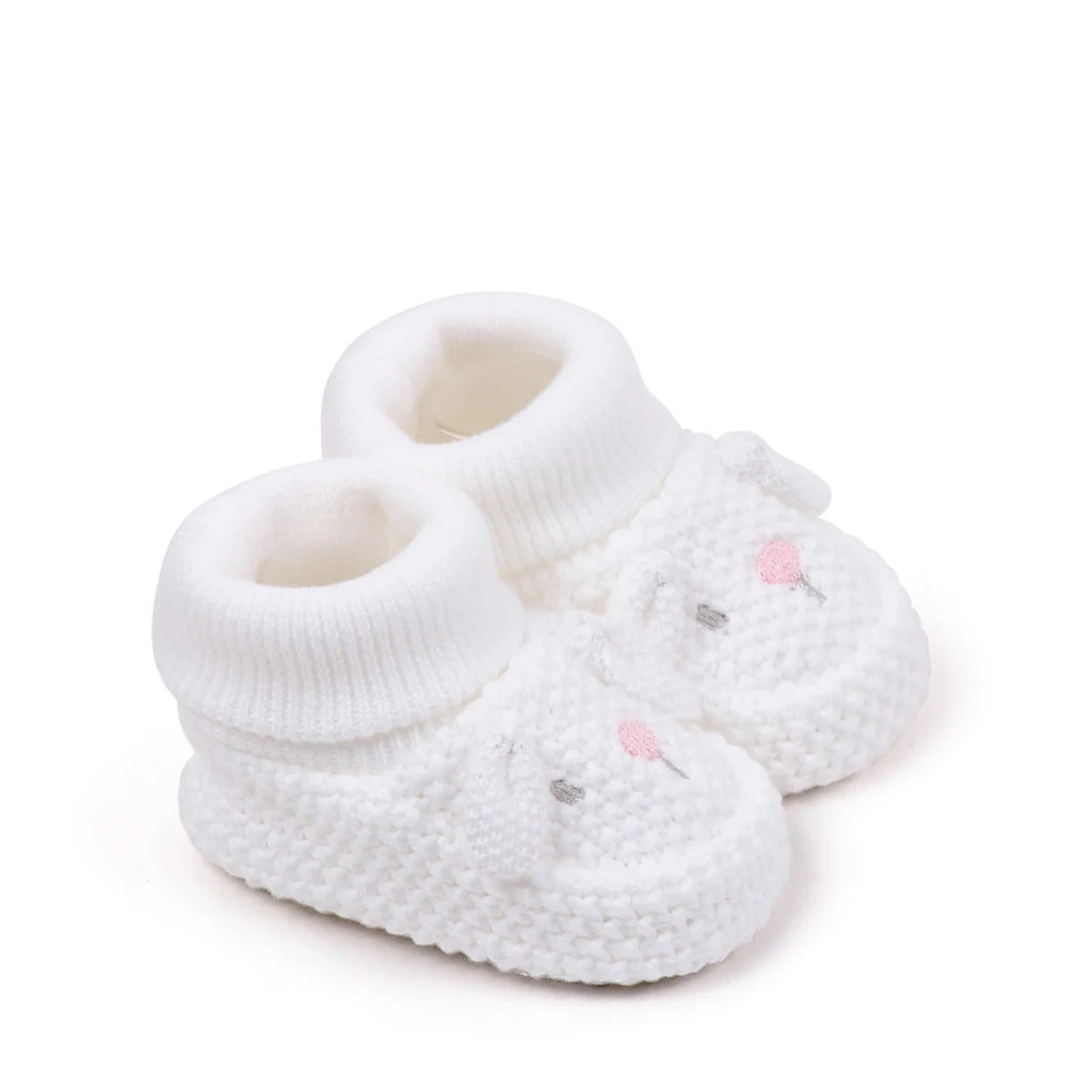 Autumn and Winter 0-6 Months Handmade Knitted Baby Wool Shoes Perfect for Newborns and Full-Month Babies Won't Come Off