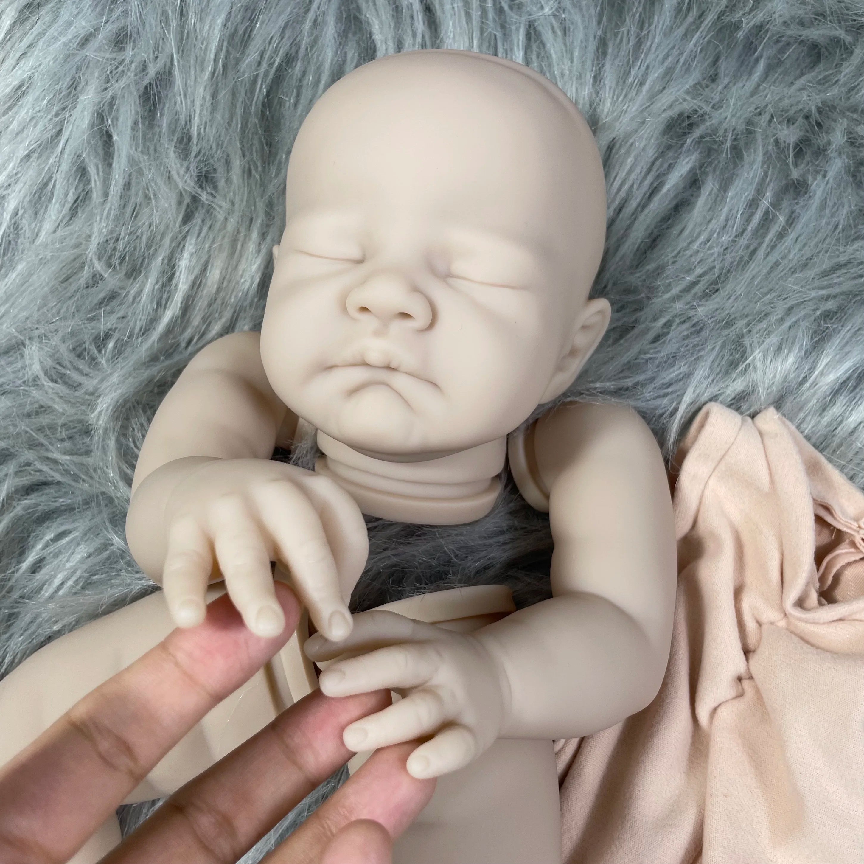 Reborn Doll Kit Vinyl Unpainted Cloth Body Included