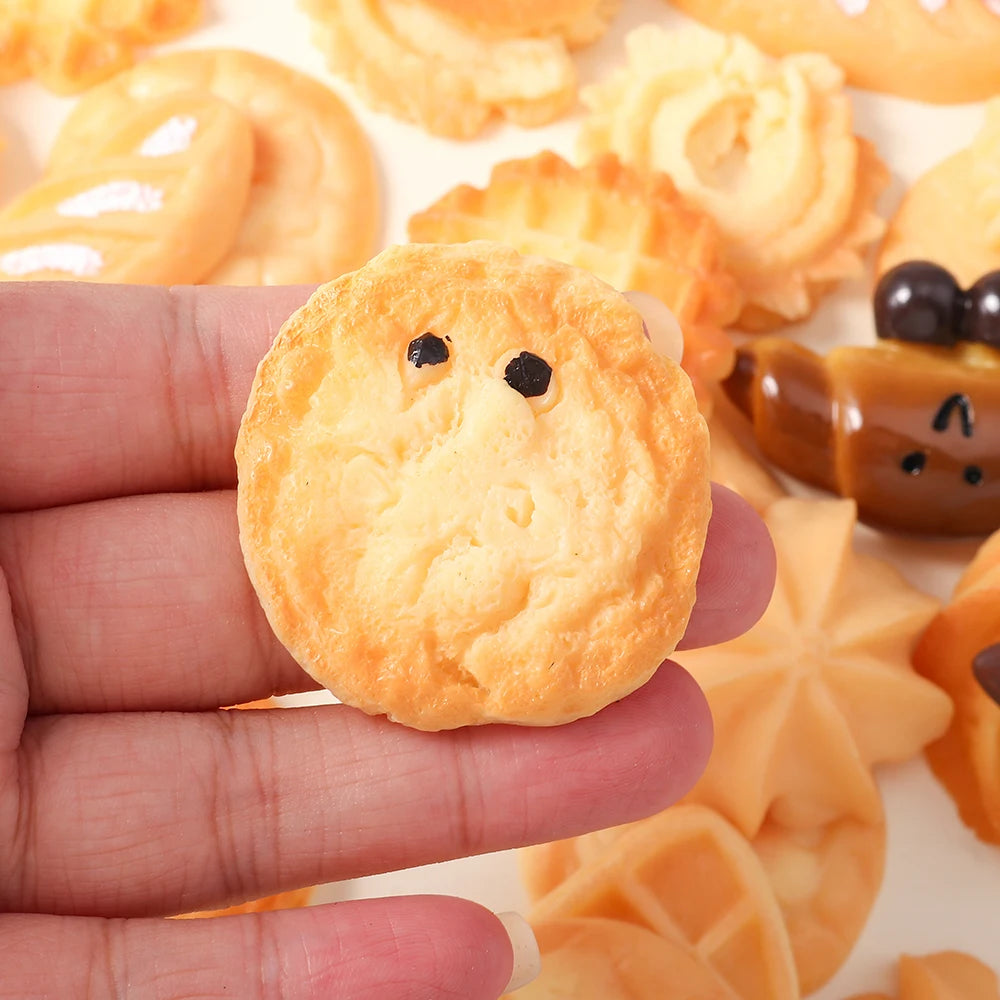 4pcs Cute Simulation Food Charms Kids Toys Resin Croissants Puffs Waffles Cookies Pendants for Necklace Keychain Jewelry DIY