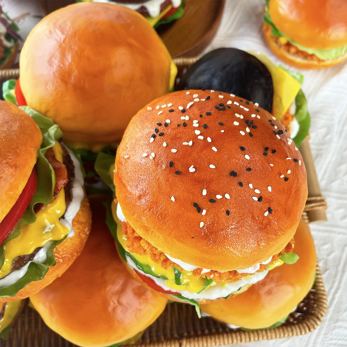 Realistic Fake Hamburger Model PU Material Food Display Prop (1PC) for Photography Decoration Restaurant Window Display Party