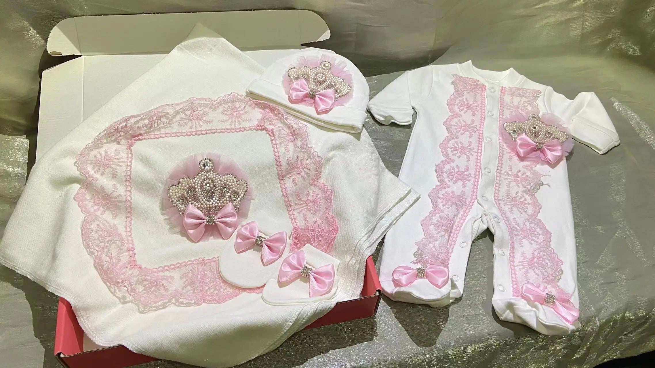 Your Newborn Welcome Home Set Cozy Cotton Comfort