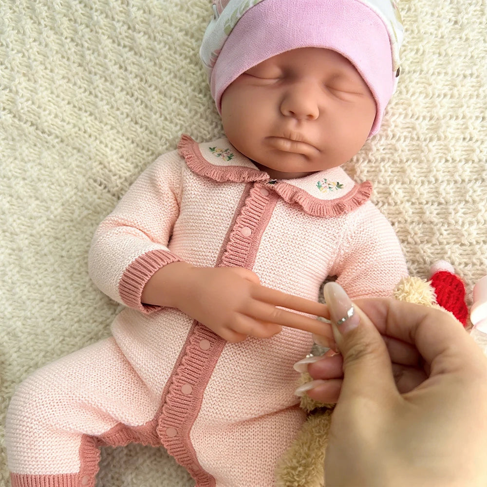 Reborn Doll Silicone Platinum Lifelike One To One Proportions
