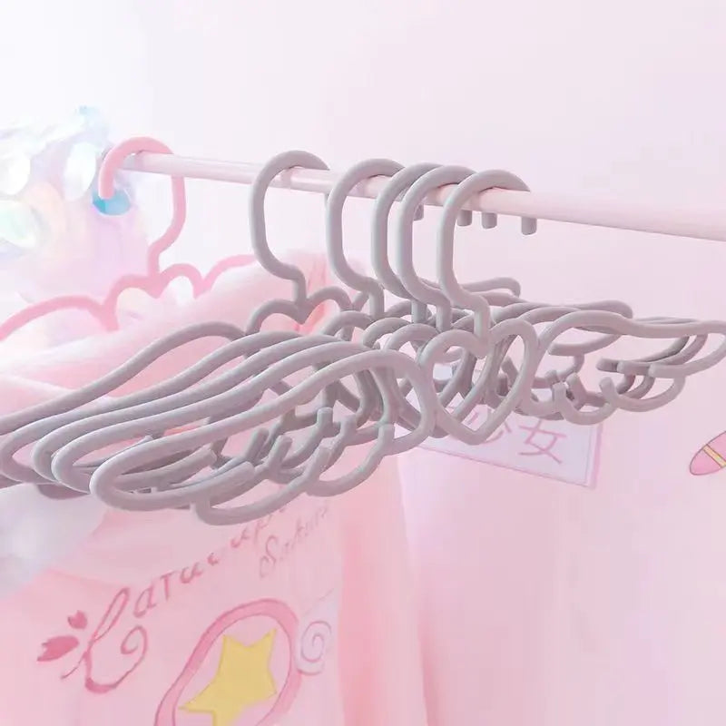 20/10/5pcs Hanger Angel Love Clothes Hanger Household Seamless Cute Clothes Hanger Tie Scarf Drying Clothes Rack Wholesale
