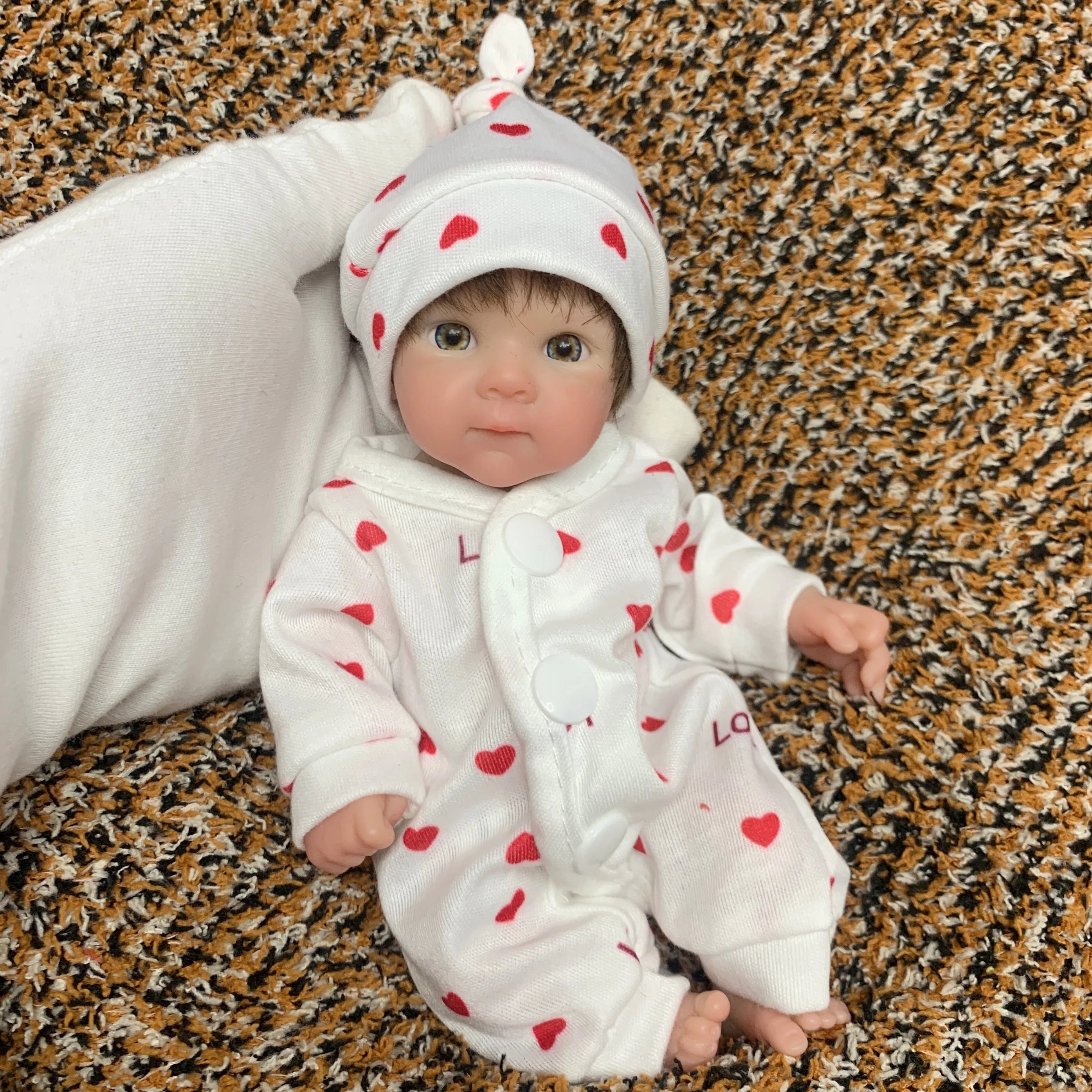8 Inch/20 cm Washable Reborn Girl Doll, Full Silicone Body with Rooted Hair, Ultra Lifelike Design.
