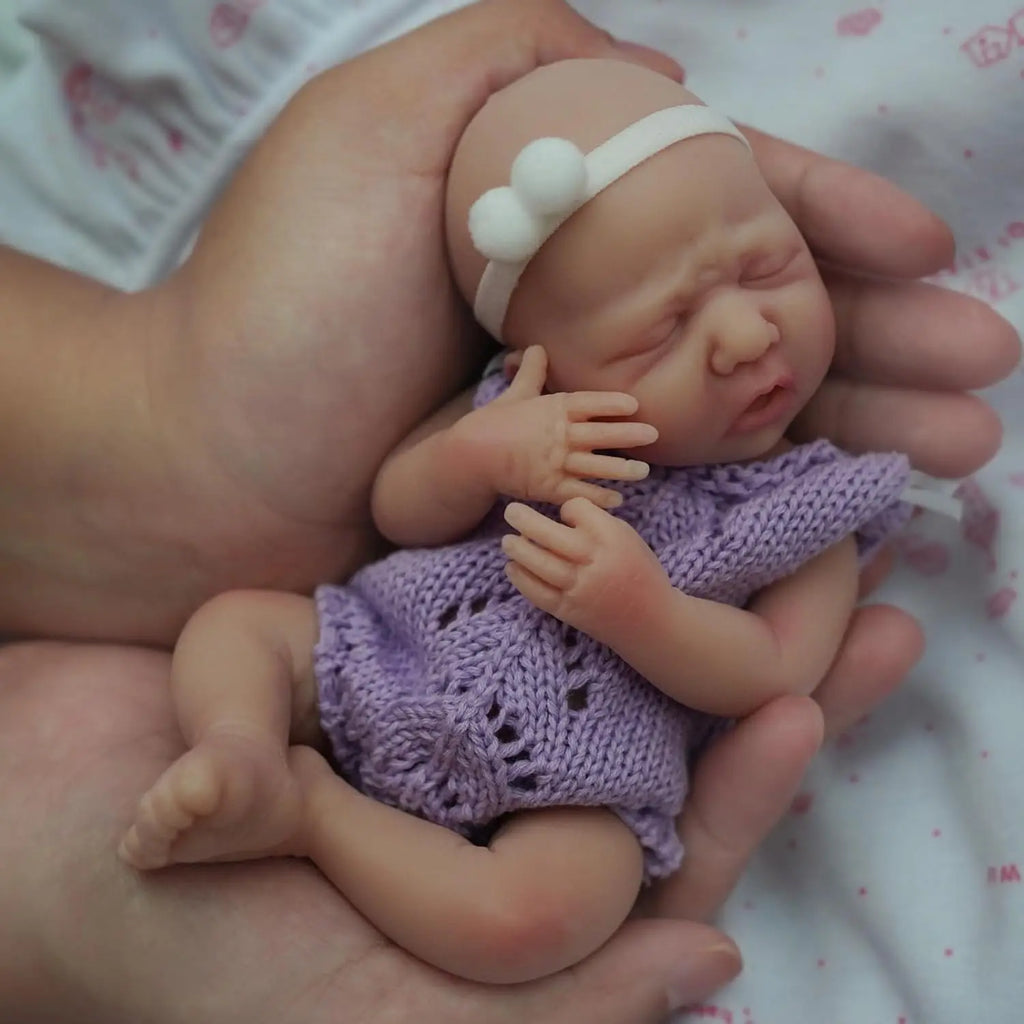 Reborn Baby Dolls 7 Inch Full Body Silicone Doll Boy Mini Realistic Newborn Baby Dolls with Feeding Accessories Gift Box