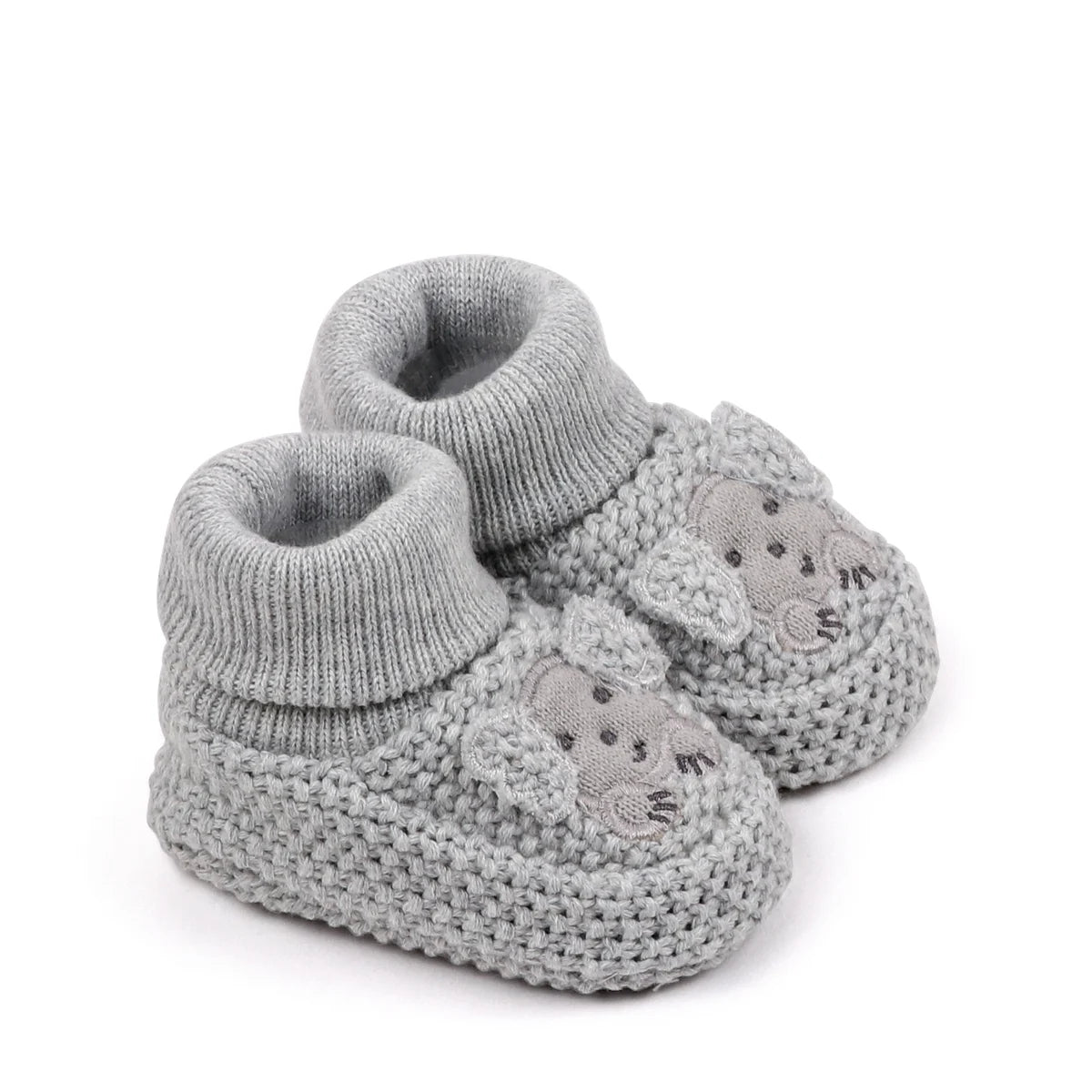 Autumn and Winter 0-6 Months Handmade Knitted Baby Wool Shoes Perfect for Newborns and Full-Month Babies Won't Come Off